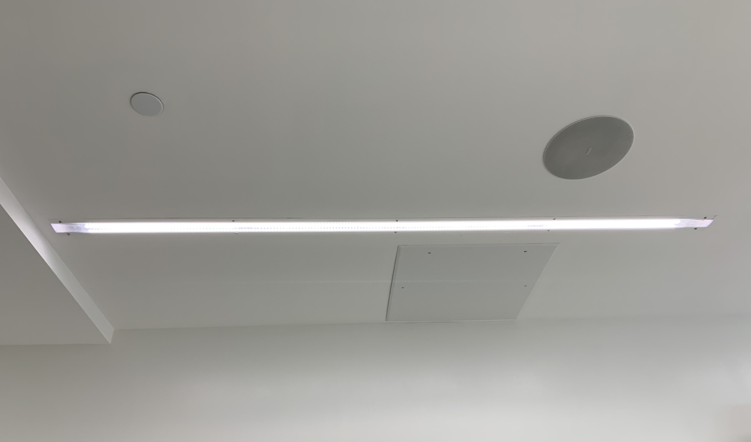 A uLED fixture installed in an operating room ceiling